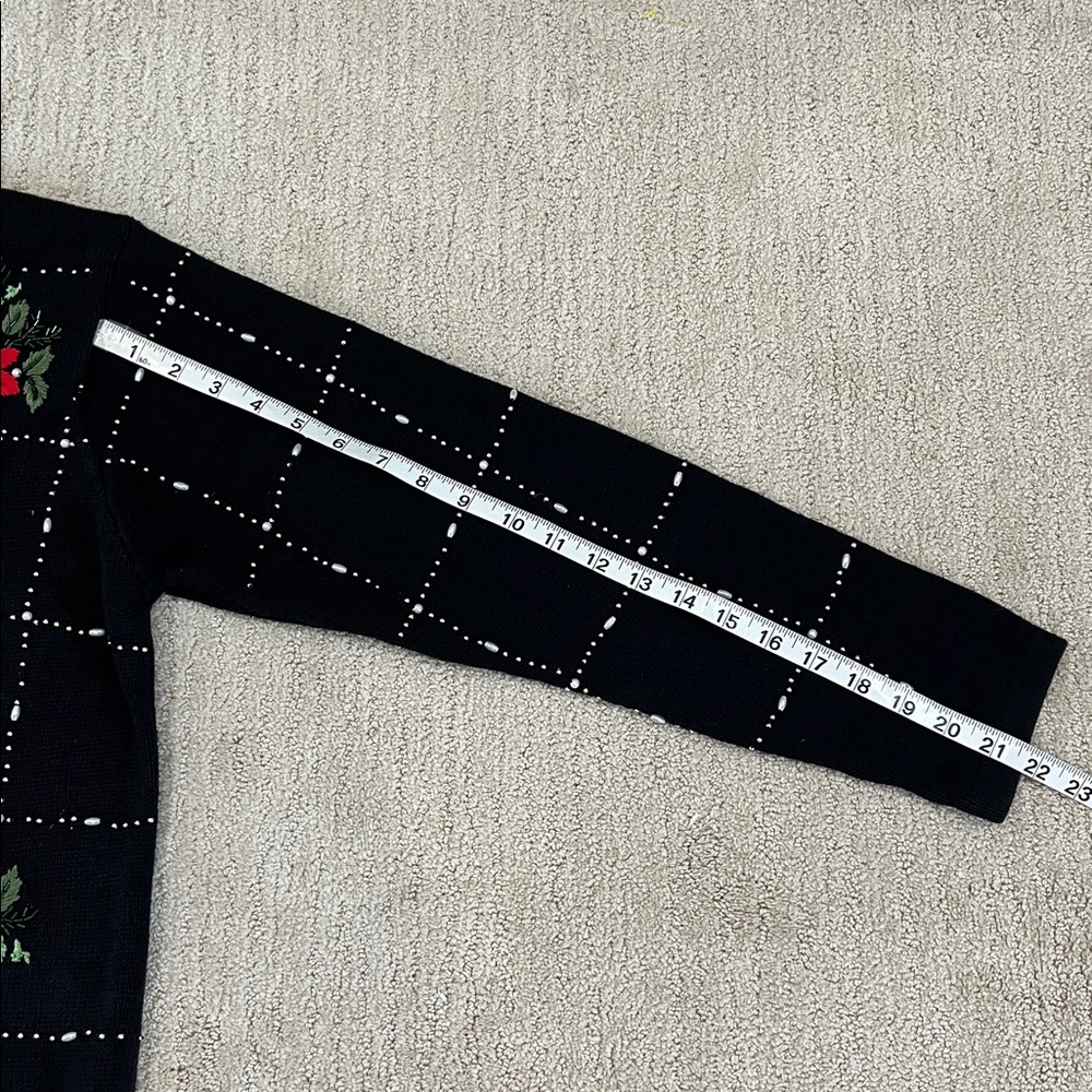 Vintage B.P. Design Christmas Cardigan Embroidered Poinsettias Size S - Picture 11 of 12